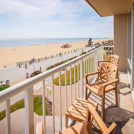 Hampton Inn Virginia Beach Oceanfront North Экстерьер фото
