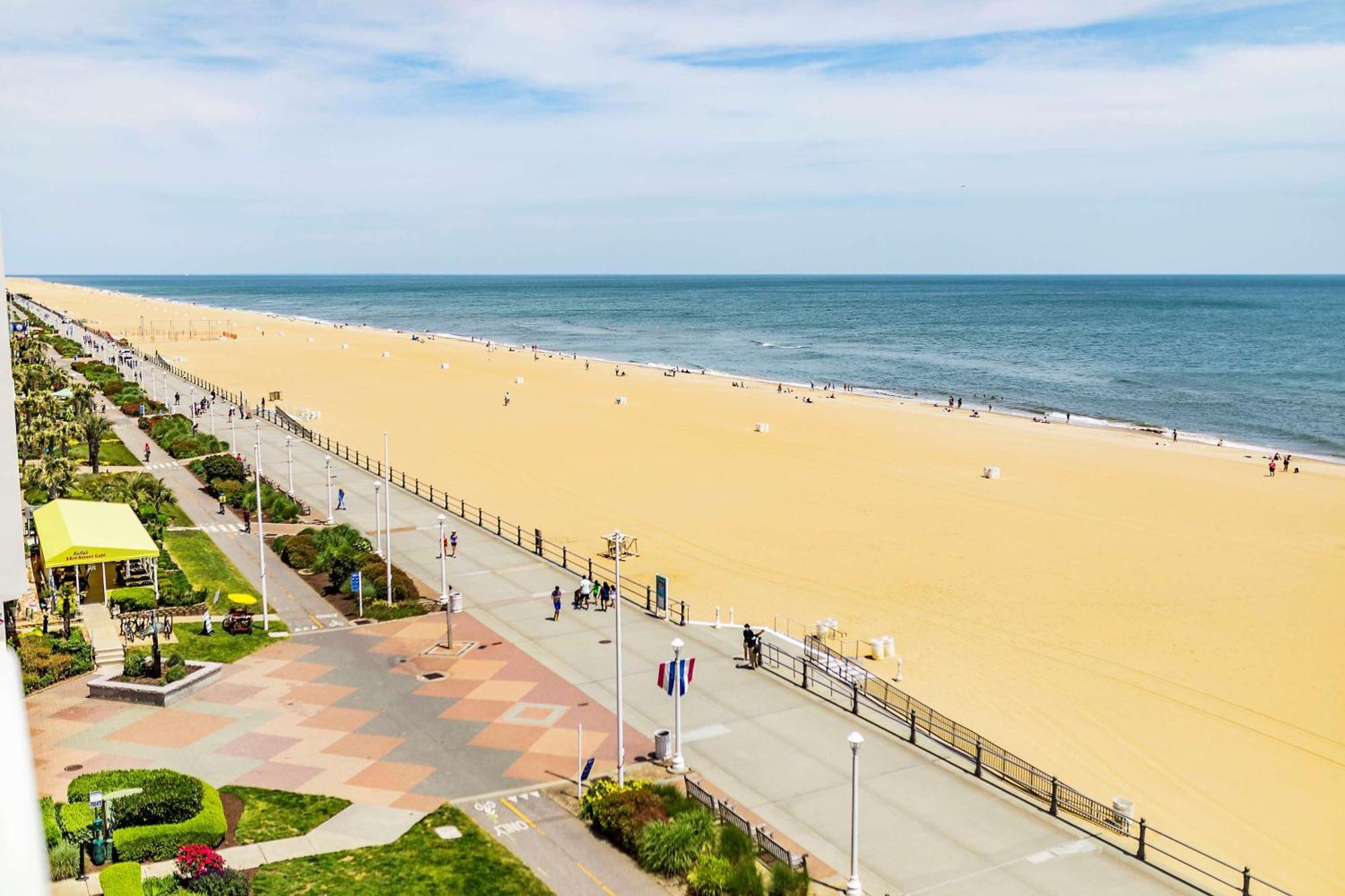 Hampton Inn Virginia Beach Oceanfront North Экстерьер фото