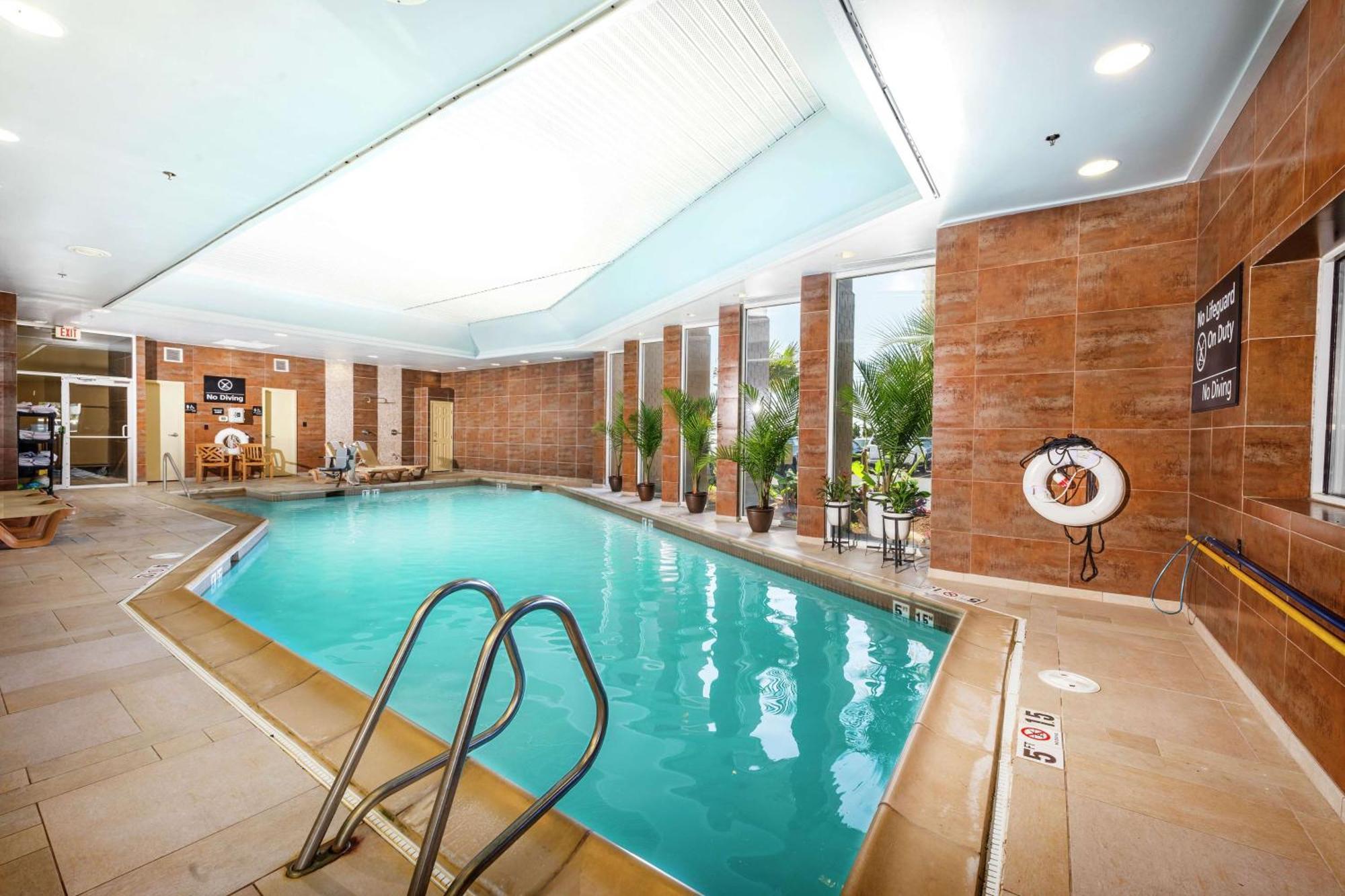 Hampton Inn Virginia Beach Oceanfront North Экстерьер фото